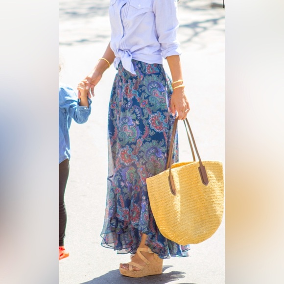 Anthropologie Dresses & Skirts - Anthropologie Vanessa Virginia Silk Paisley Skirt Size 2 midi pattern print